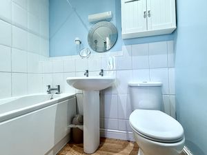 Family Bathroom- click for photo gallery